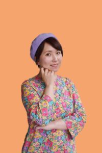 原宿・新宿・中野・浅草・自由が丘のほしよみ堂で鑑定受付。恋愛鑑定に定評がある。占術レッスンや占い師になりたい人のコンサルティングも得意。